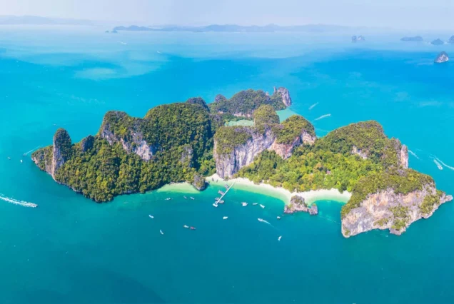 Krabi: Hong Island by Speedboat with Lunch Box